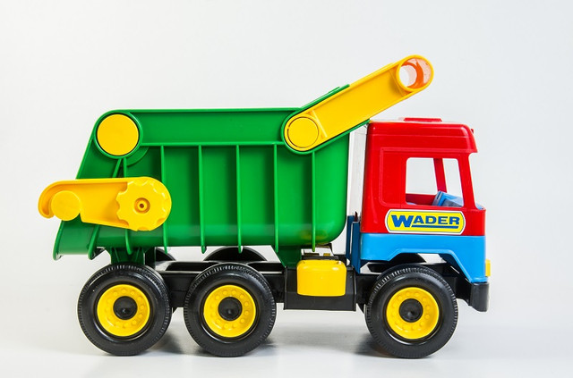 игрушечная машина крупногабаритная Вадер для детей от 3- лет